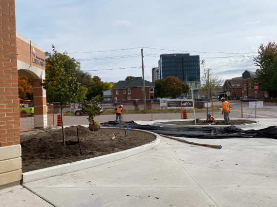 Construction at front entrance of Downtown Library showing new walkway area